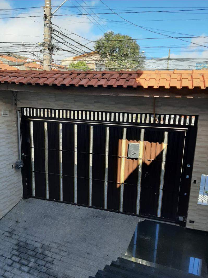 Sobrado à venda com 5 quartos, 300m² - Foto 1