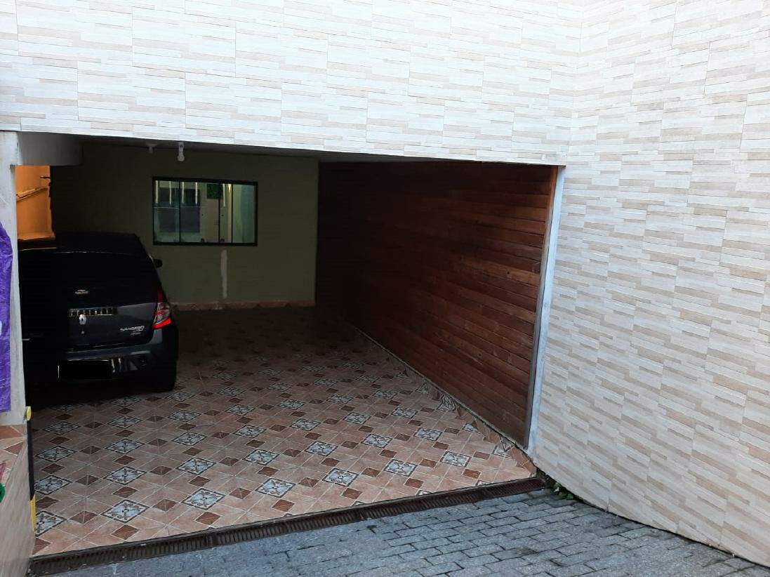 Sobrado à venda com 5 quartos, 300m² - Foto 2