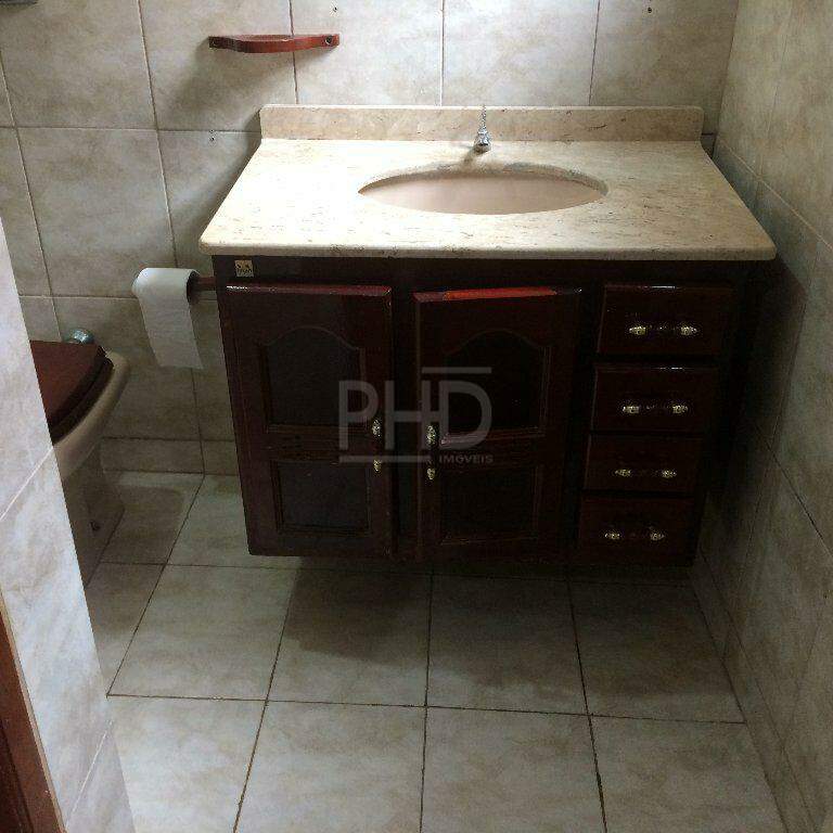 Sobrado para alugar com 3 quartos, 300m² - Foto 27