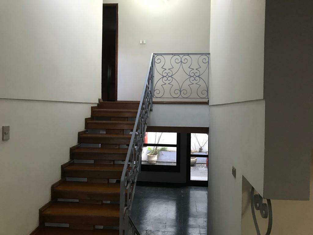 Casa à venda com 3 quartos, 270m² - Foto 17