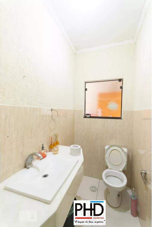 Sobrado à venda com 4 quartos, 200m² - Foto 4