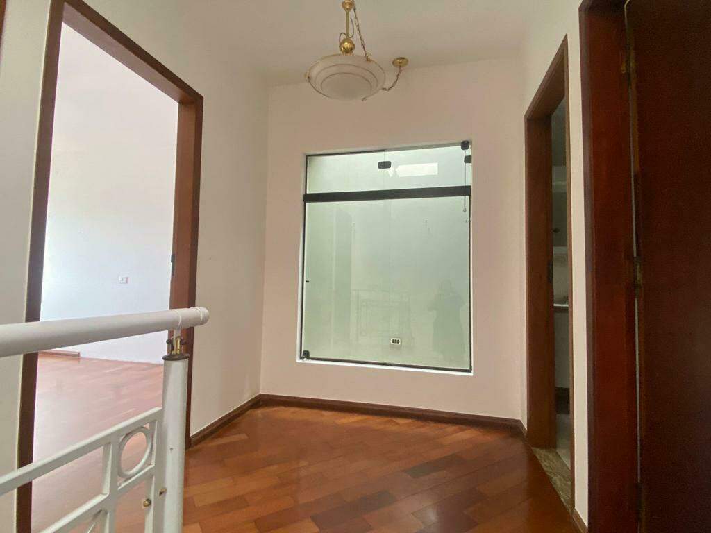 Sobrado à venda com 3 quartos, 217m² - Foto 11