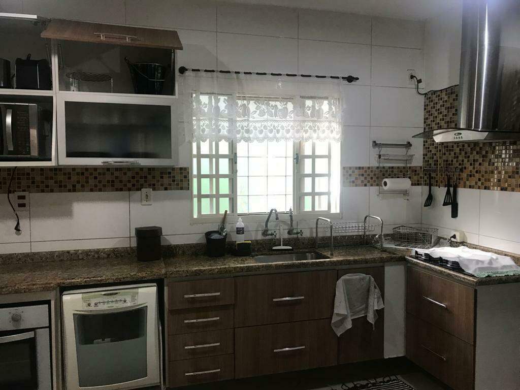 Sobrado à venda com 3 quartos, 202m² - Foto 3