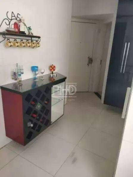 Apartamento à venda com 3 quartos, 106m² - Foto 6