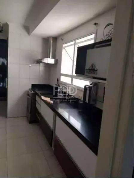 Apartamento à venda com 3 quartos, 106m² - Foto 7