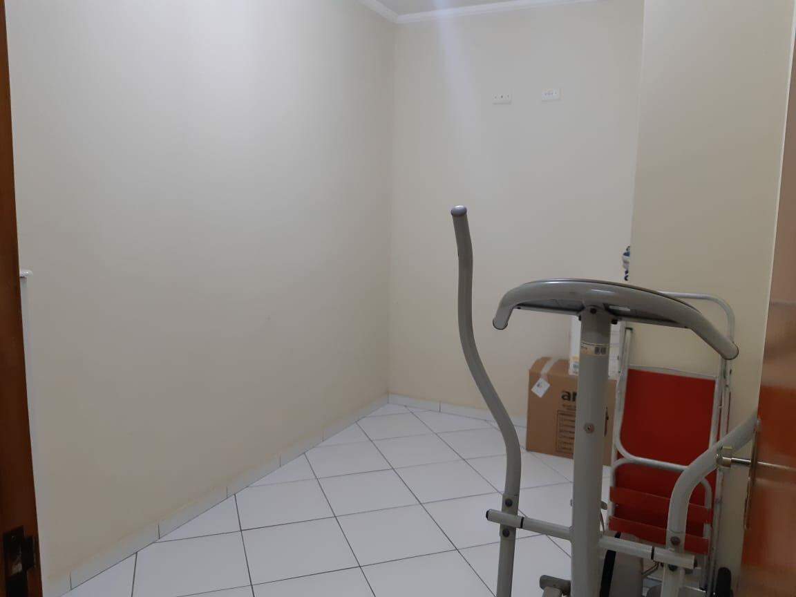 Apartamento à venda com 2 quartos, 68m² - Foto 9