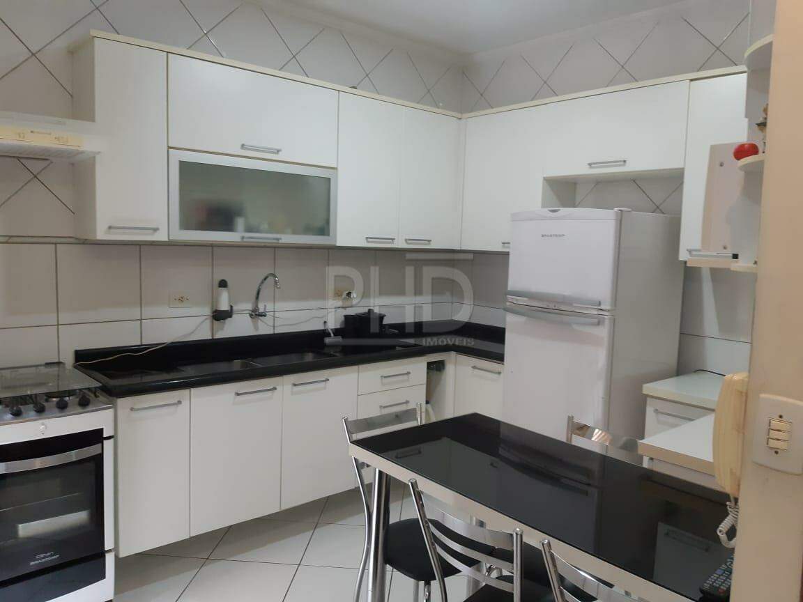 Apartamento à venda com 2 quartos, 68m² - Foto 3