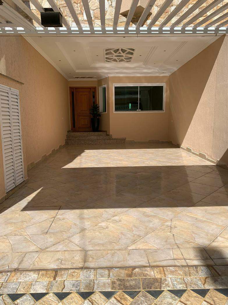 Sobrado à venda com 5 quartos, 350m² - Foto 3