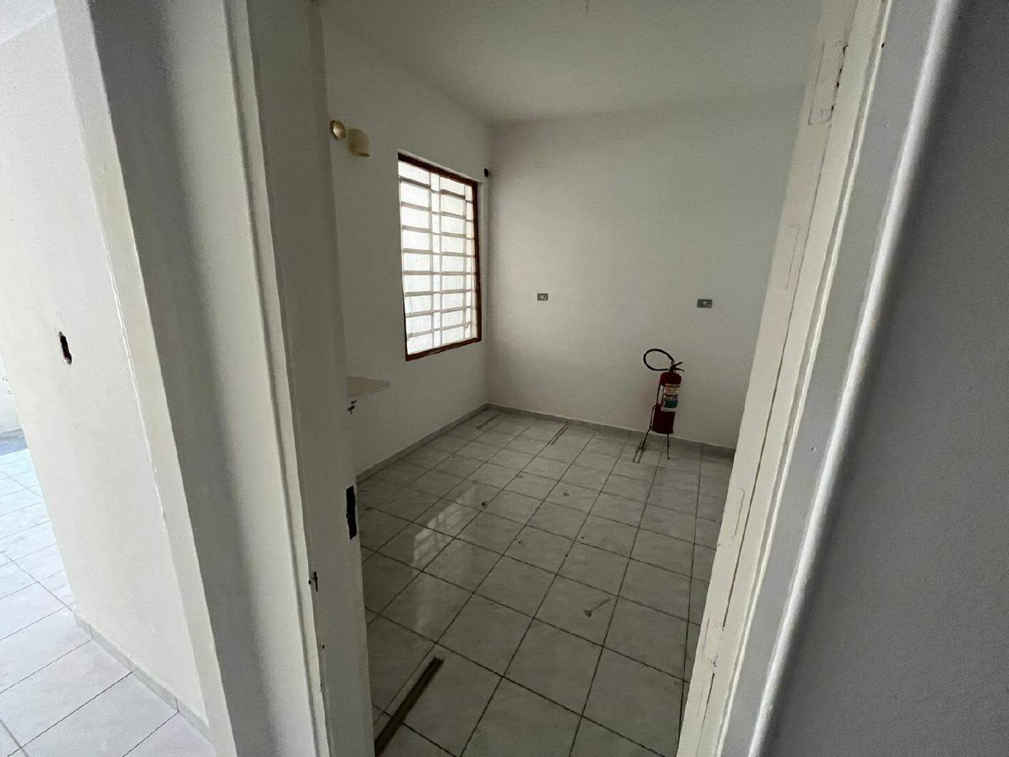 Loja-Salão para alugar, 50m² - Foto 16