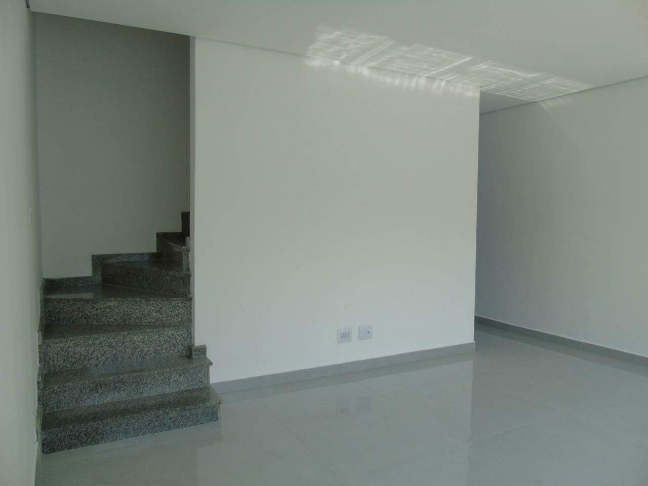 Sobrado à venda com 3 quartos, 116m² - Foto 1