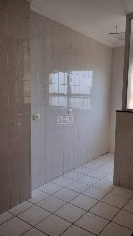 Apartamento à venda com 2 quartos, 70m² - Foto 15