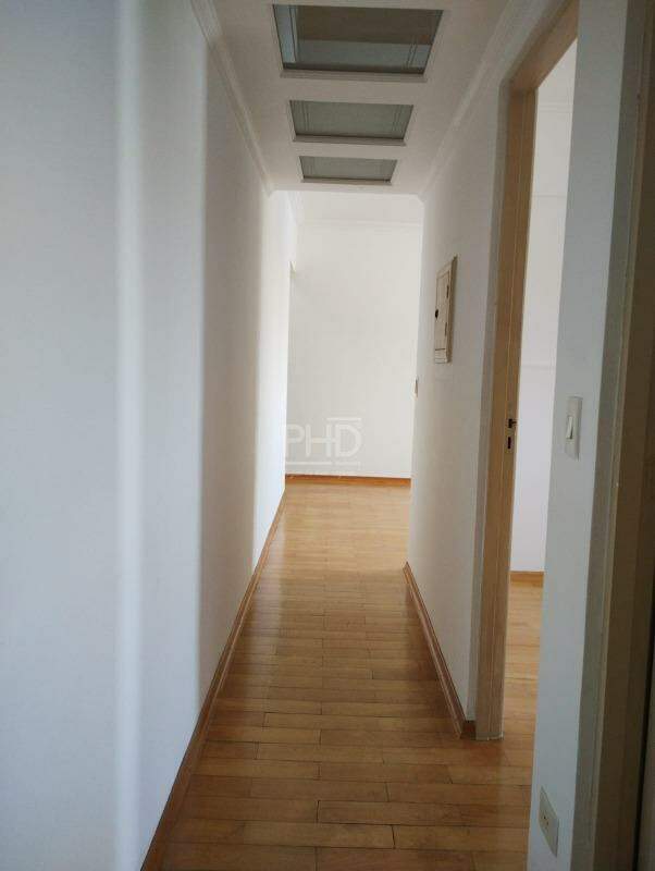 Apartamento à venda com 2 quartos, 70m² - Foto 21