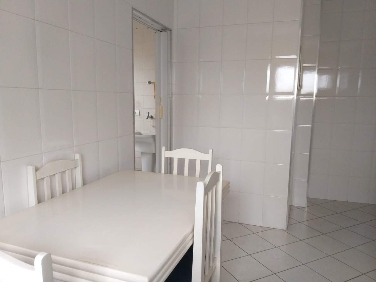 Apartamento para alugar com 2 quartos, 65m² - Foto 12