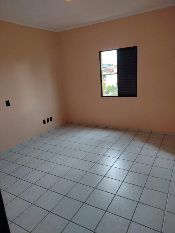 Casa para alugar com 2 quartos, 100m² - Foto 10