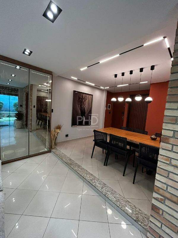 Sobrado à venda com 3 quartos, 195m² - Foto 2