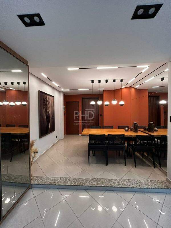 Sobrado à venda com 3 quartos, 195m² - Foto 1