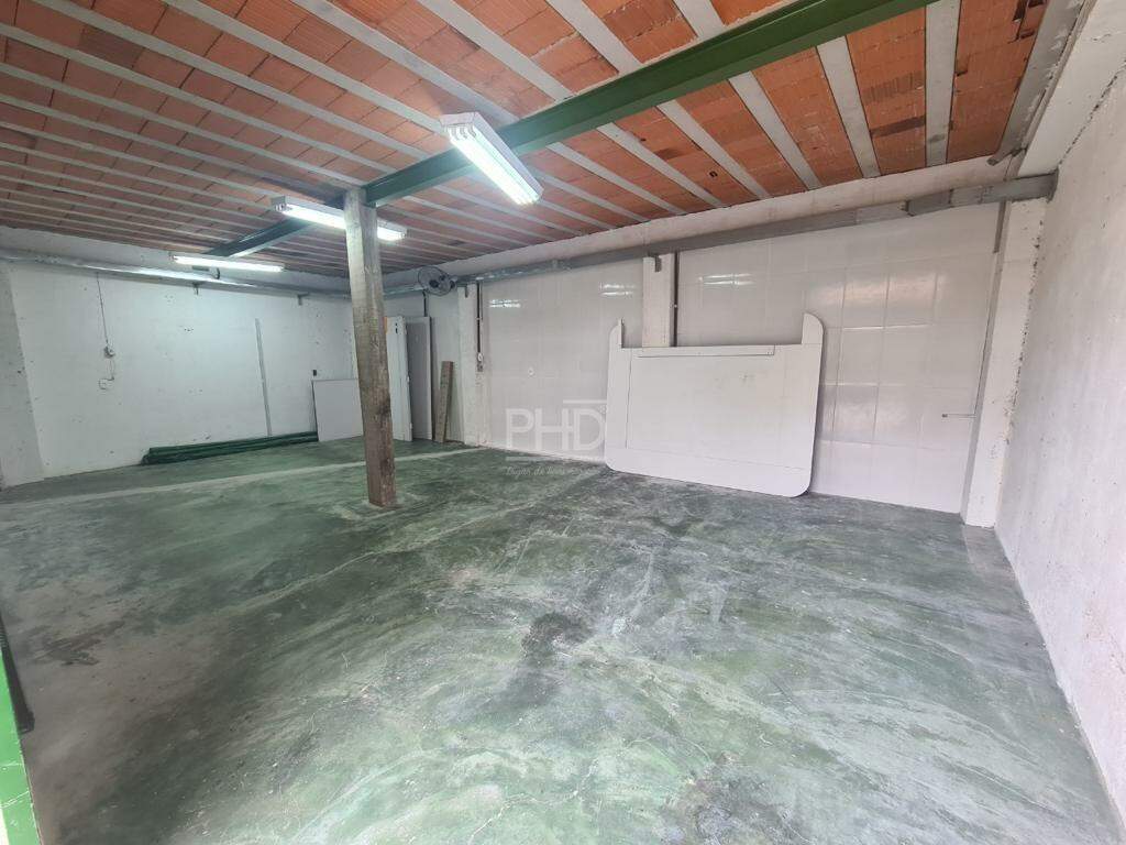 Prédio Inteiro à venda com 3 quartos, 600m² - Foto 26