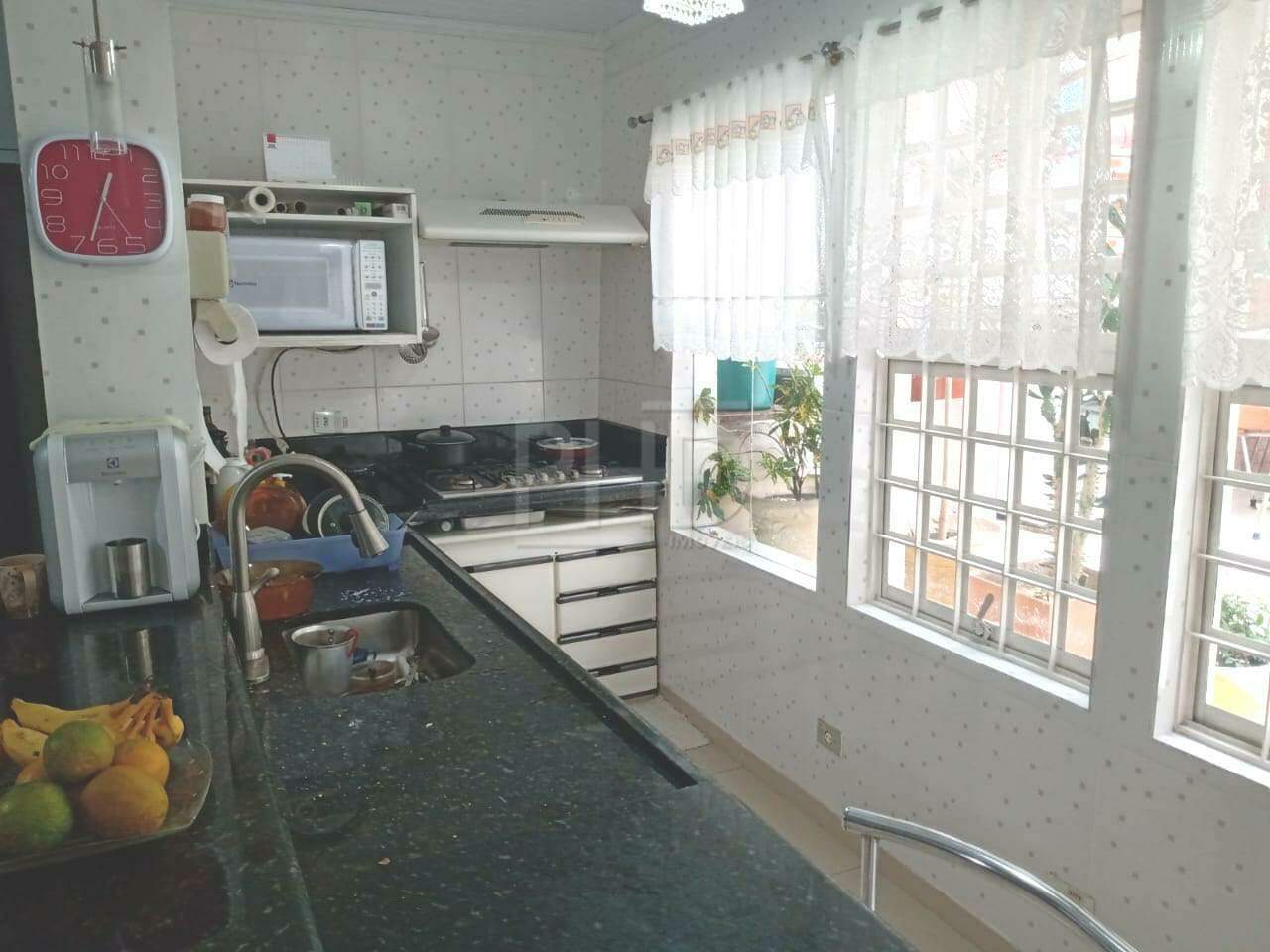 Sobrado à venda com 2 quartos, 140m² - Foto 6