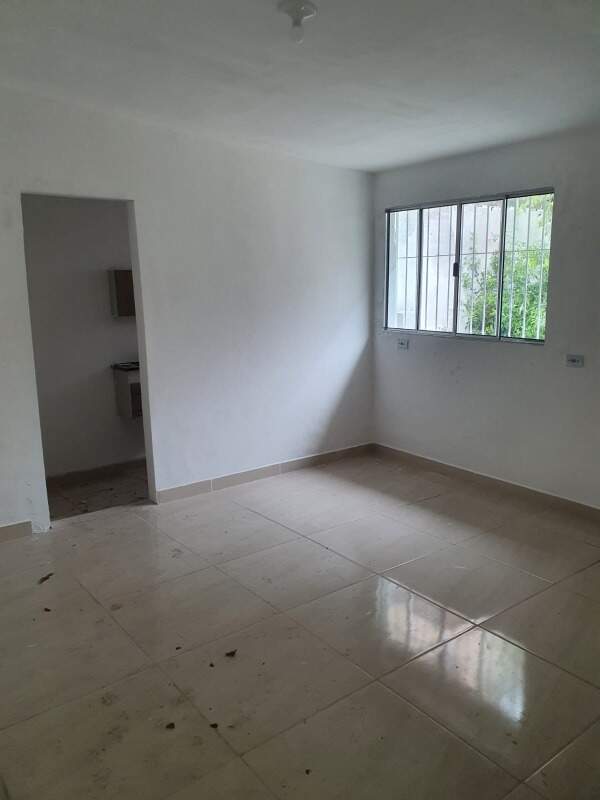 Casa à venda com 4 quartos, 144m² - Foto 1