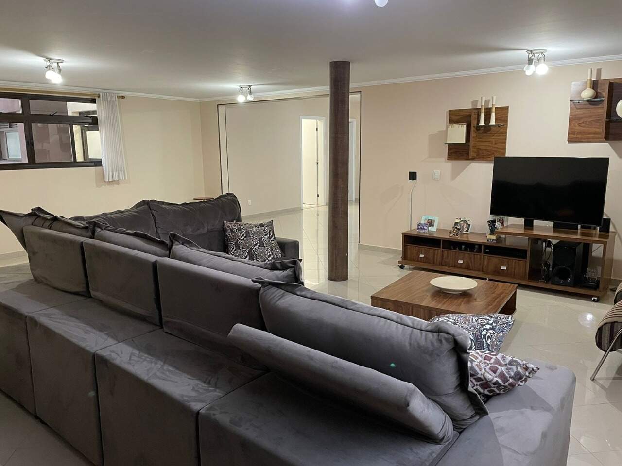 Cobertura à venda com 3 quartos, 260m² - Foto 2