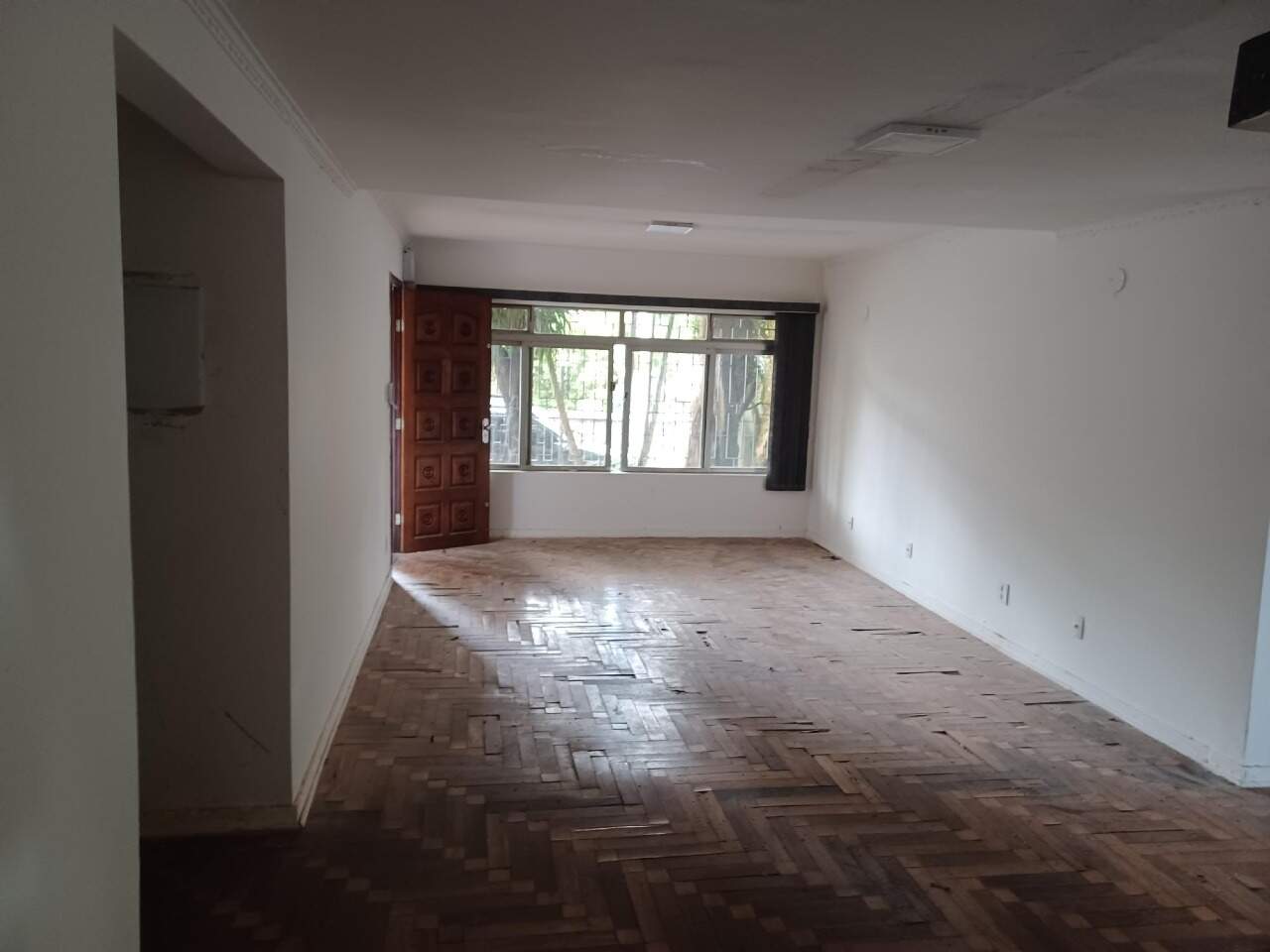 Sobrado à venda com 3 quartos, 311m² - Foto 2