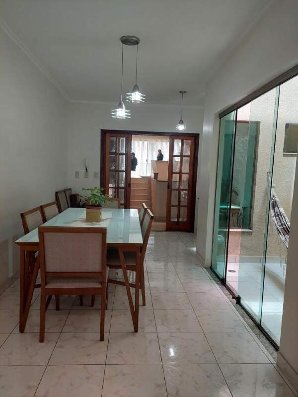 Sobrado para alugar com 3 quartos, 360m² - Foto 6