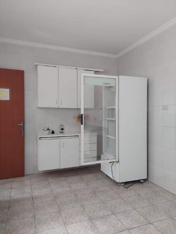 Sobrado para alugar com 3 quartos, 360m² - Foto 24