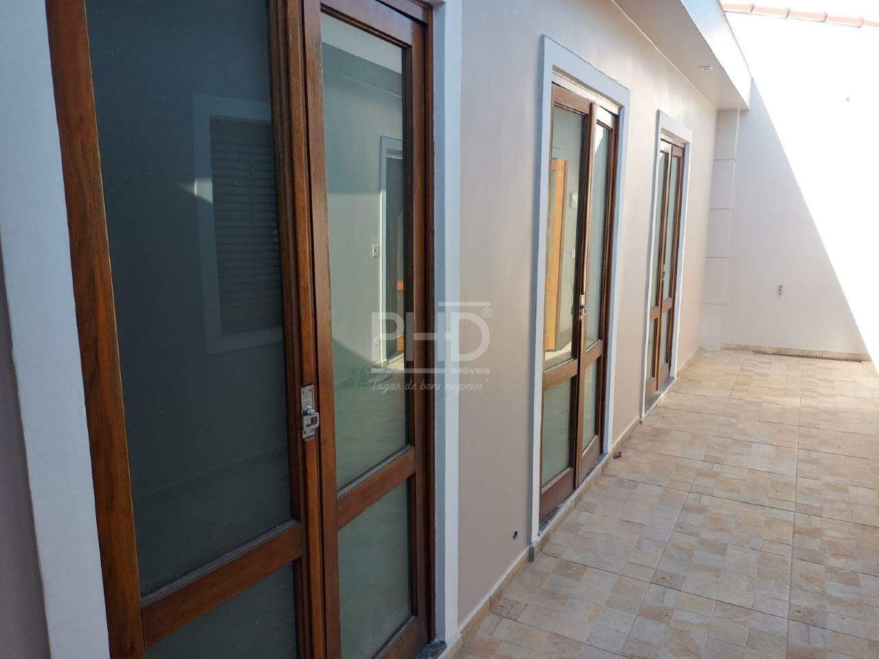 Casa à venda com 3 quartos, 163m² - Foto 3