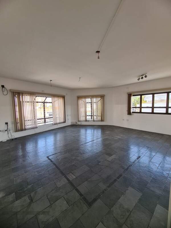 Casa Comercial para alugar, 228m² - Foto 11