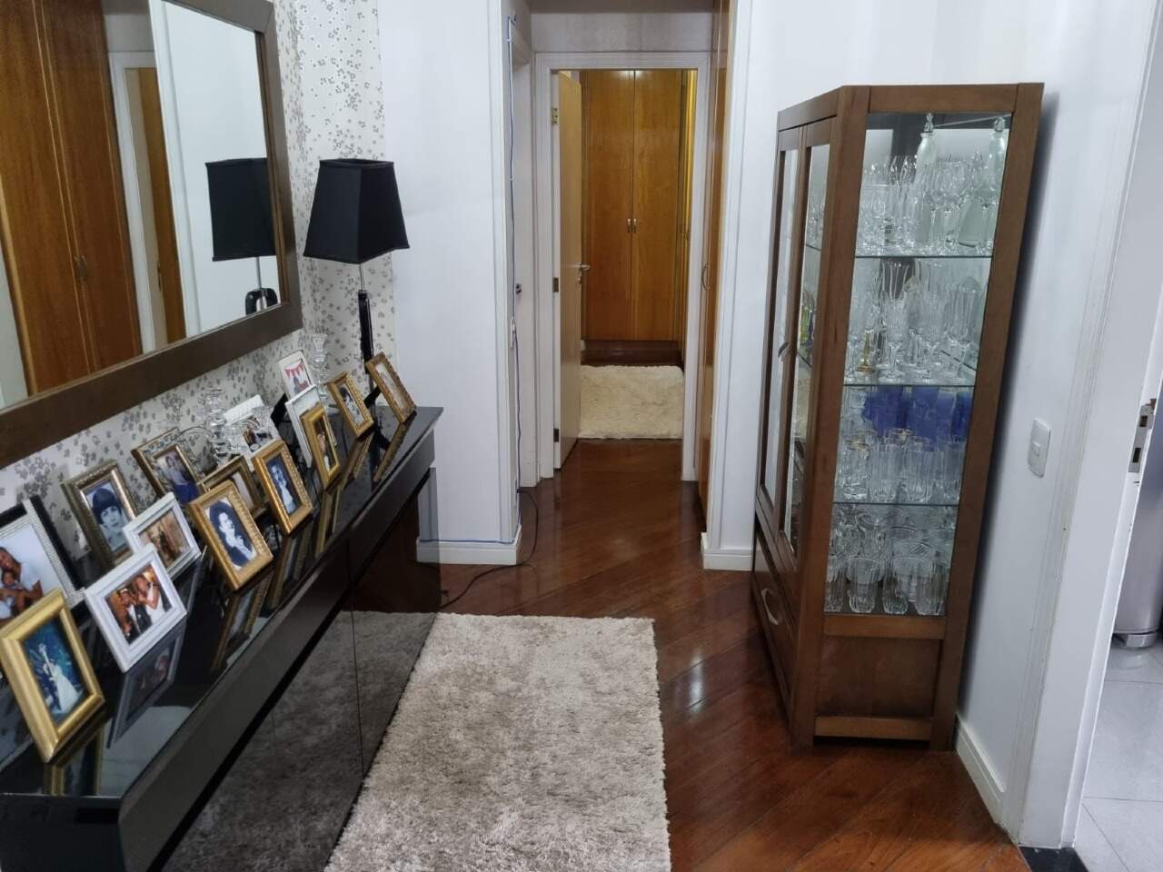 Apartamento à venda com 3 quartos, 208m² - Foto 9