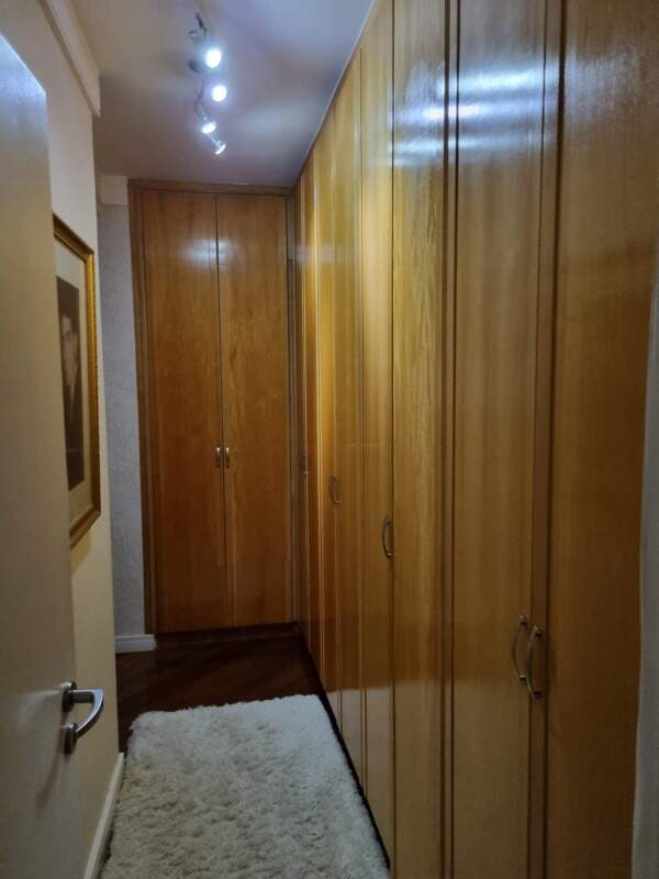 Apartamento à venda com 3 quartos, 208m² - Foto 12