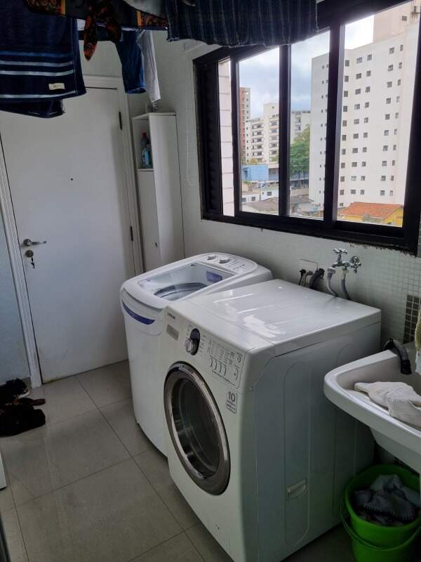 Apartamento à venda com 3 quartos, 208m² - Foto 21