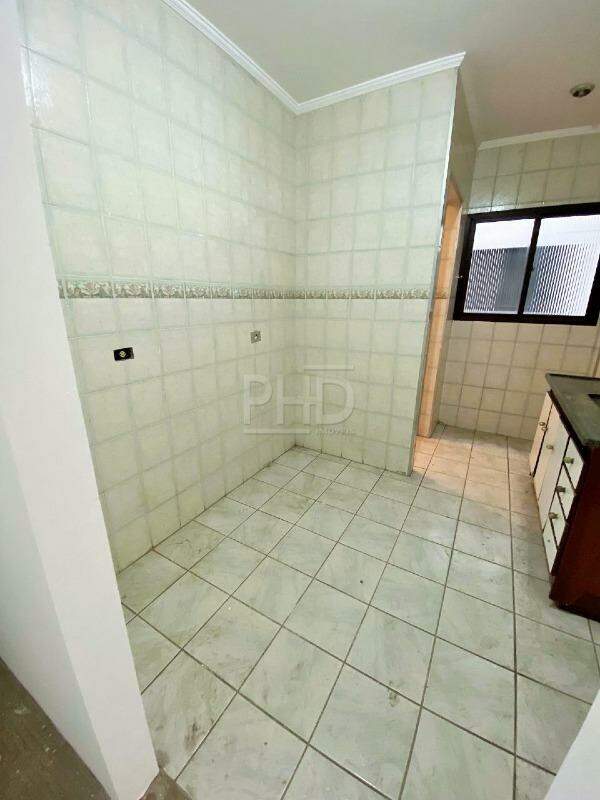 Apartamento à venda com 2 quartos, 104m² - Foto 9