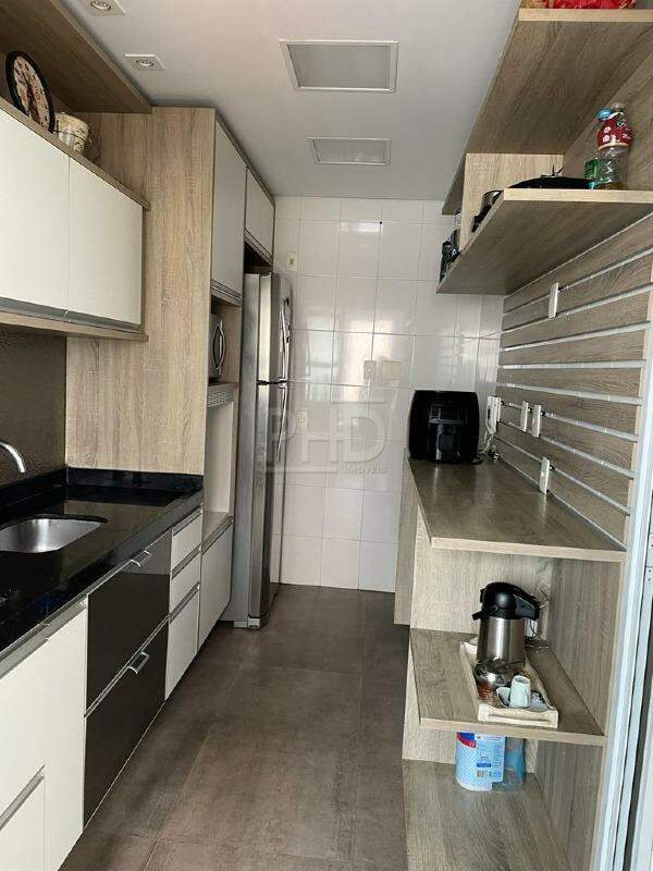 Apartamento à venda com 3 quartos, 92m² - Foto 5