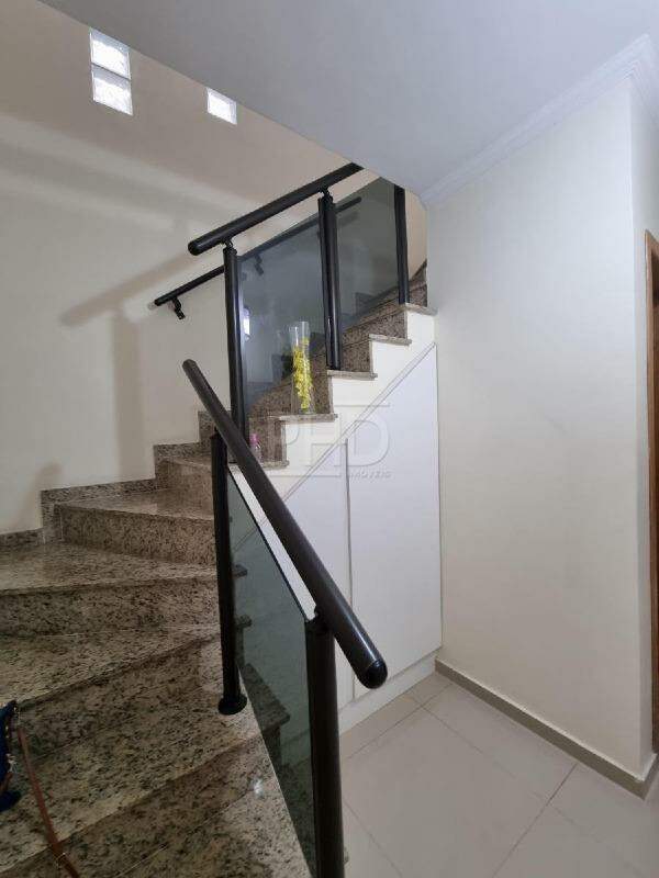 Sobrado à venda com 3 quartos, 162m² - Foto 2