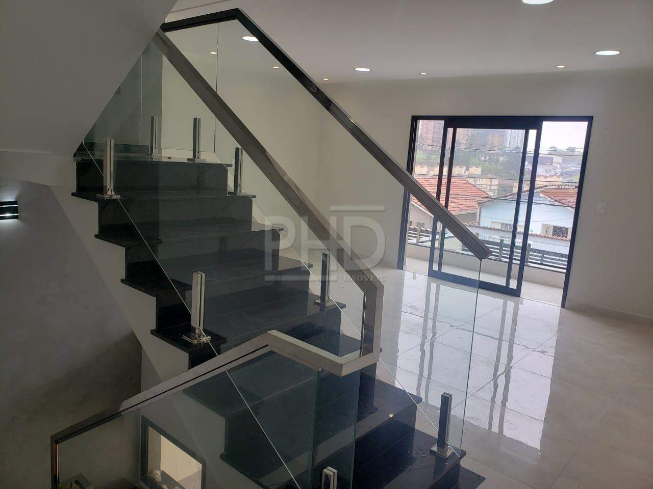 Sobrado à venda com 3 quartos, 201m² - Foto 1