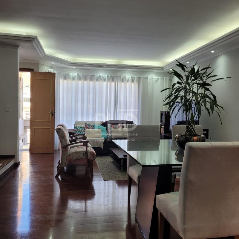 Sobrado à venda com 4 quartos, 278m² - Foto 1