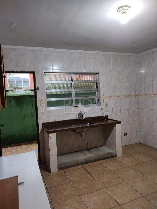 Sobrado à venda com 3 quartos, 138m² - Foto 4