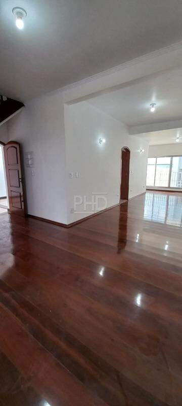 Sobrado para alugar com 3 quartos, 308m² - Foto 3