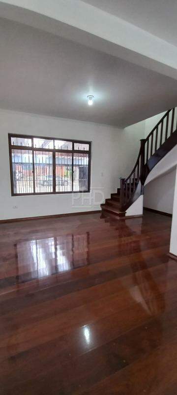 Sobrado para alugar com 3 quartos, 308m² - Foto 1