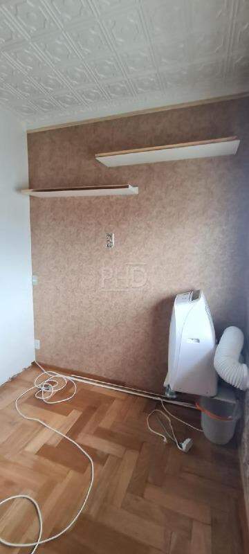 Apartamento à venda com 3 quartos, 94m² - Foto 2