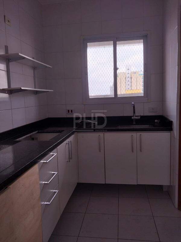 Apartamento para alugar com 2 quartos, 70m² - Foto 8