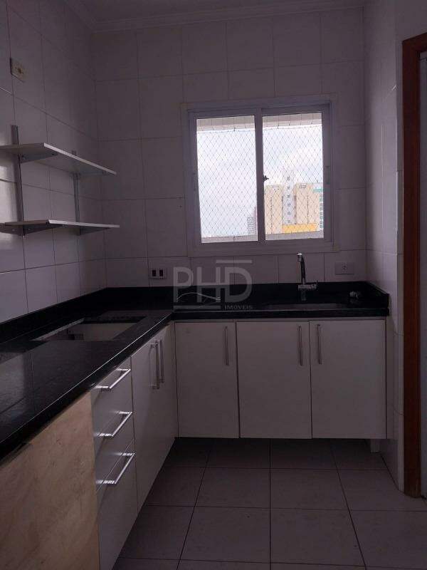 Apartamento para alugar com 2 quartos, 70m² - Foto 7