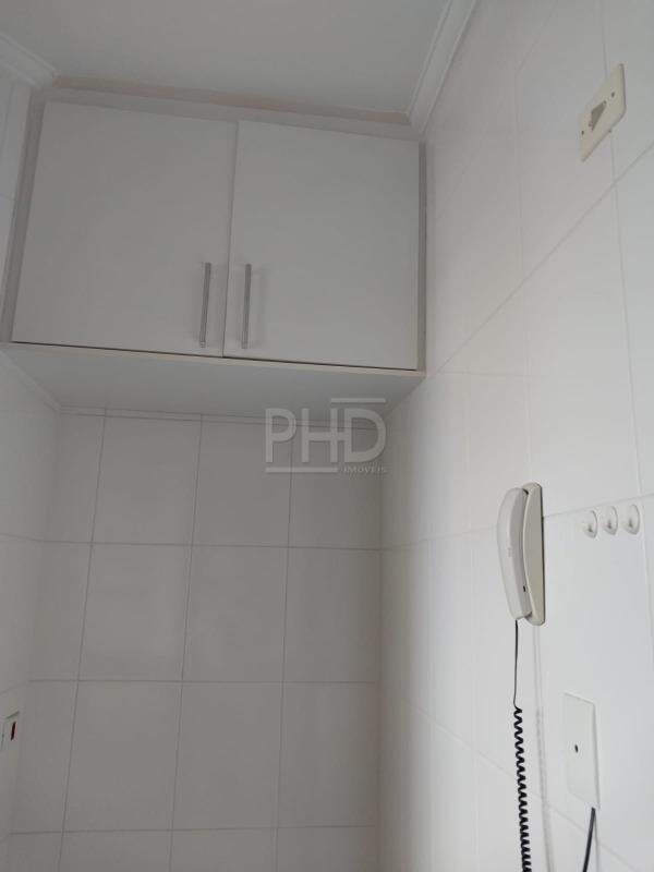 Apartamento para alugar com 2 quartos, 70m² - Foto 14
