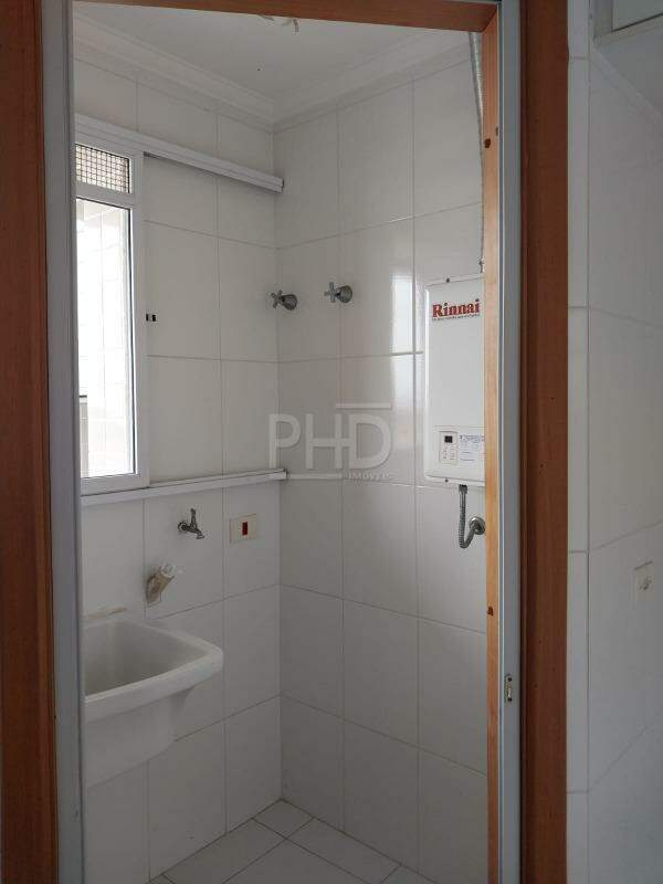 Apartamento para alugar com 2 quartos, 70m² - Foto 12