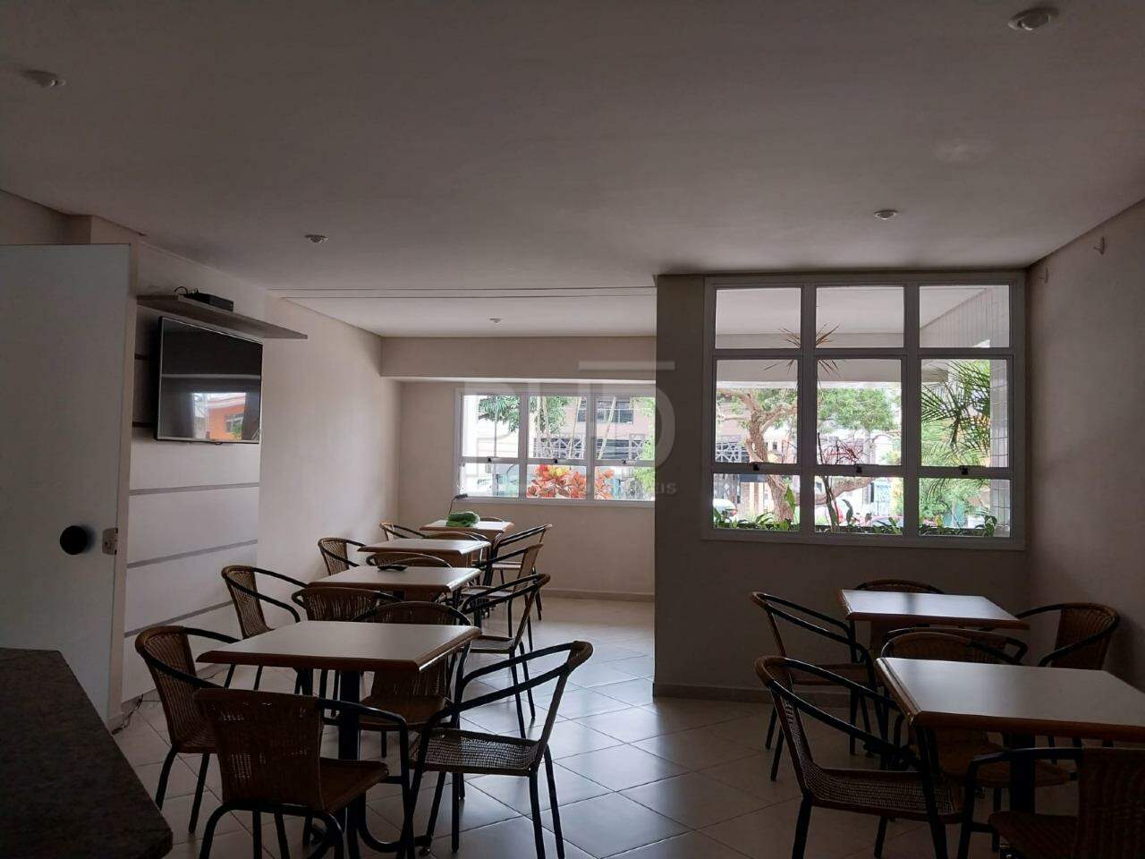 Apartamento para alugar com 2 quartos, 70m² - Foto 19