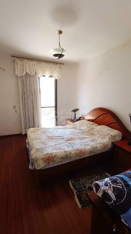 Apartamento à venda com 4 quartos, 205m² - Foto 7