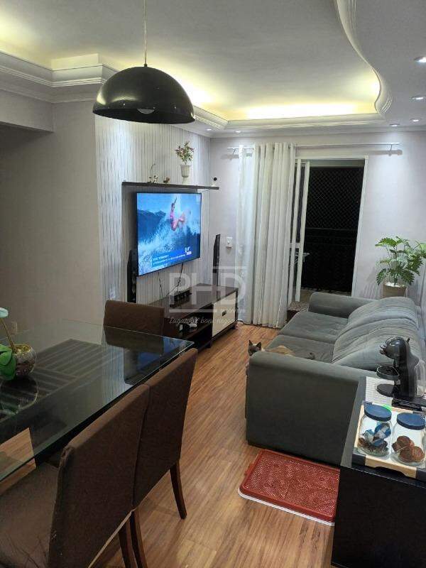 Apartamento à venda com 3 quartos, 71m² - Foto 2