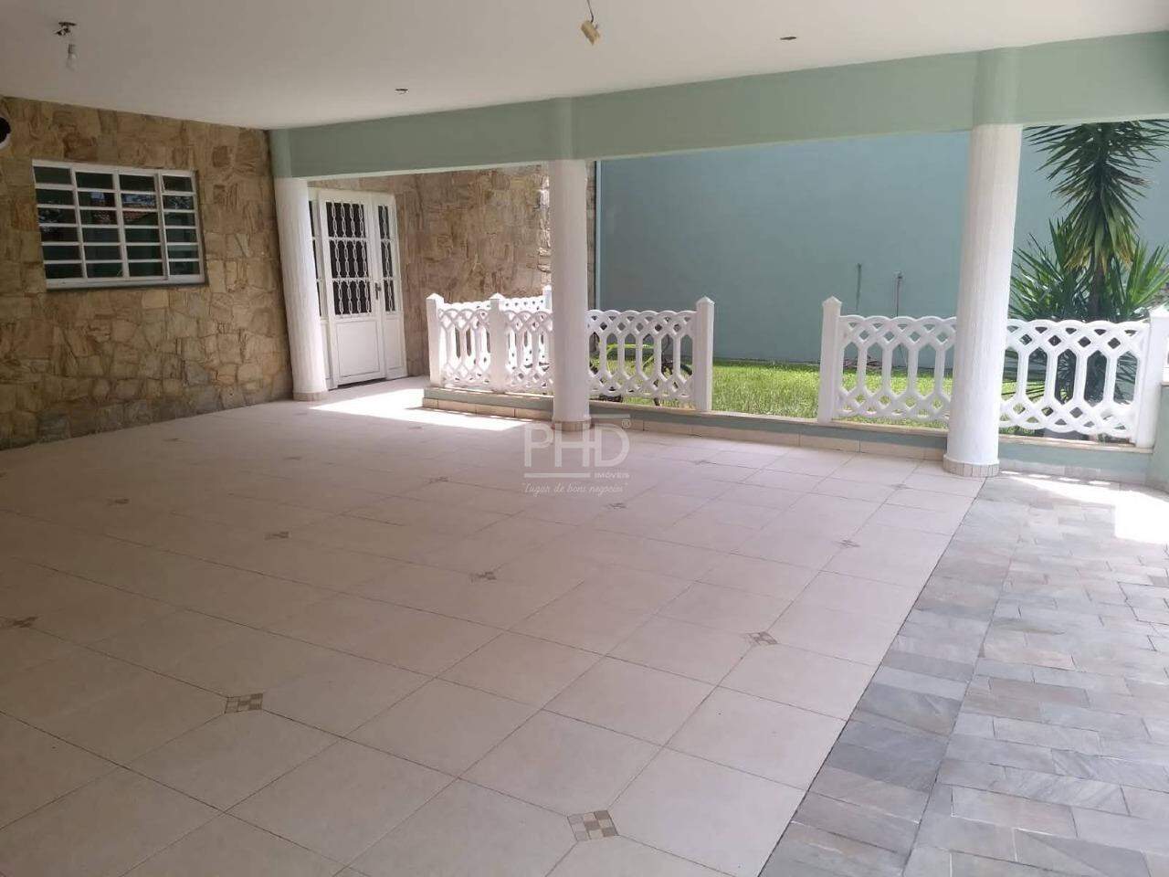 Sobrado à venda com 4 quartos, 470m² - Foto 3