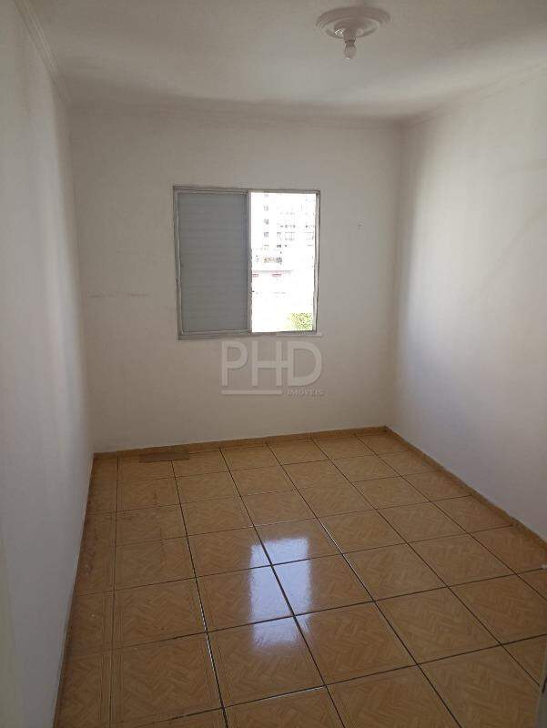 Apartamento à venda com 2 quartos, 60m² - Foto 4